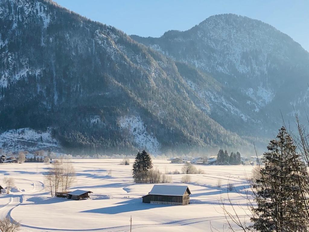 Das Panoramablick Lofer Luaran gambar