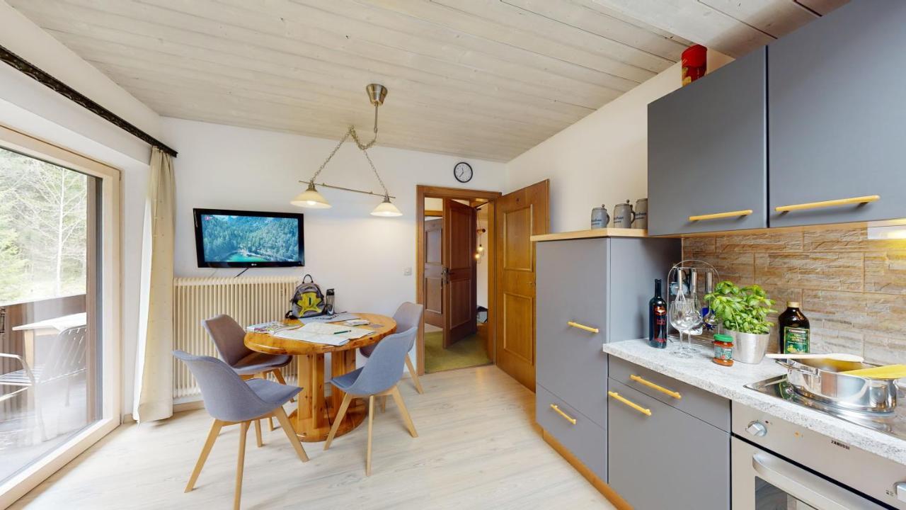 Das Panoramablick Lofer Luaran gambar