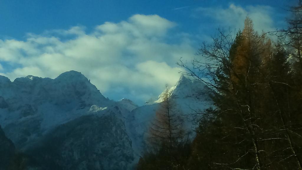 Das Panoramablick Lofer Luaran gambar