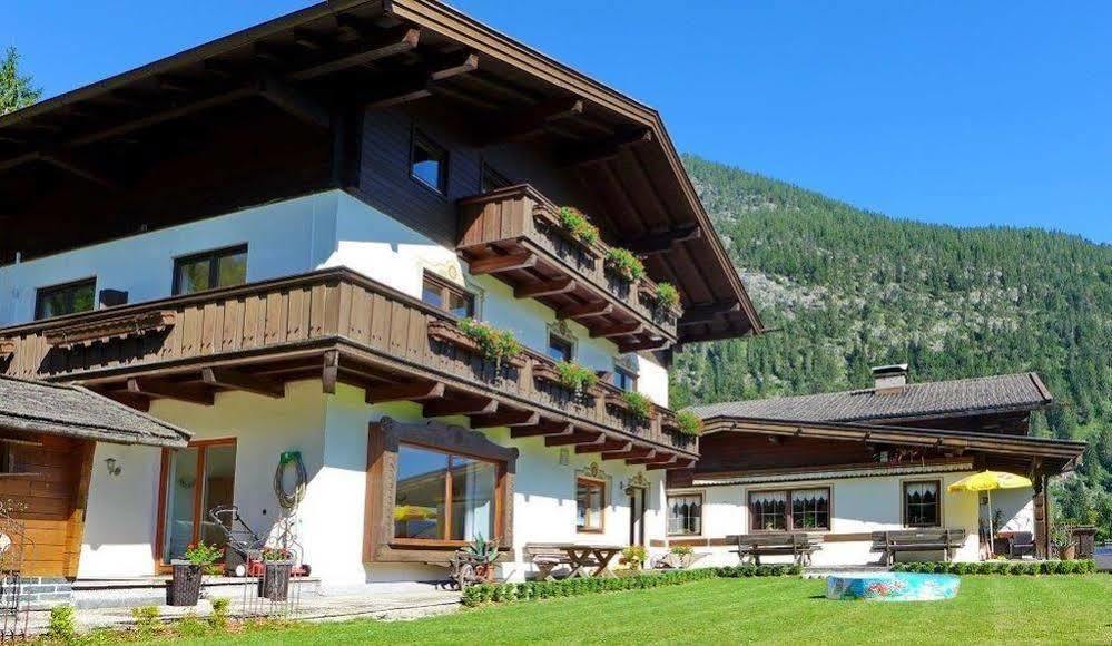 Das Panoramablick Lofer Luaran gambar