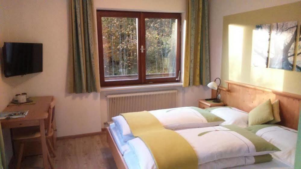 Das Panoramablick Lofer Luaran gambar